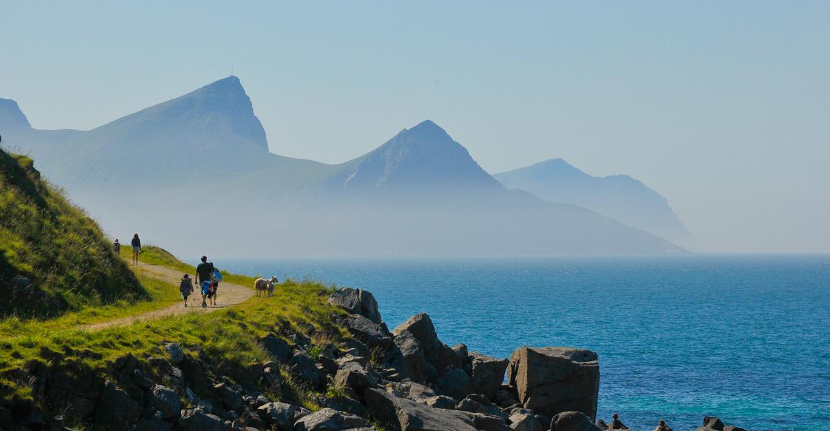Coastal landscape near Uttakleiv